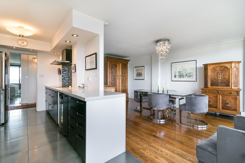 listing image 1105775682847947133