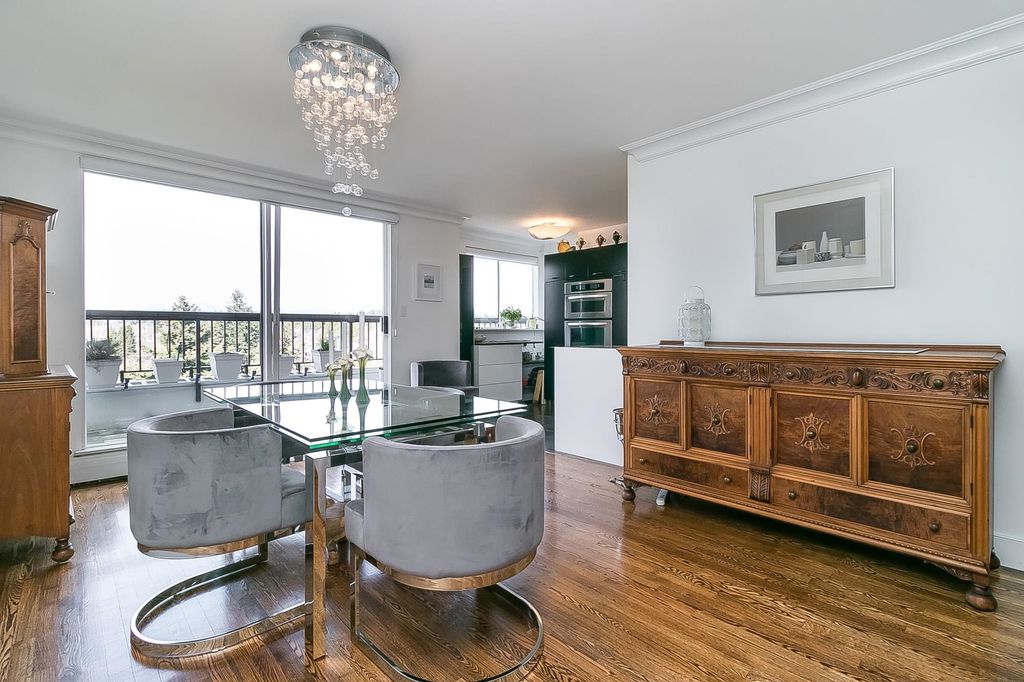 listing image 1109372290902844059