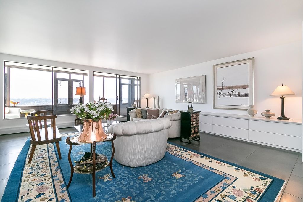 listing image 1102199175415840523