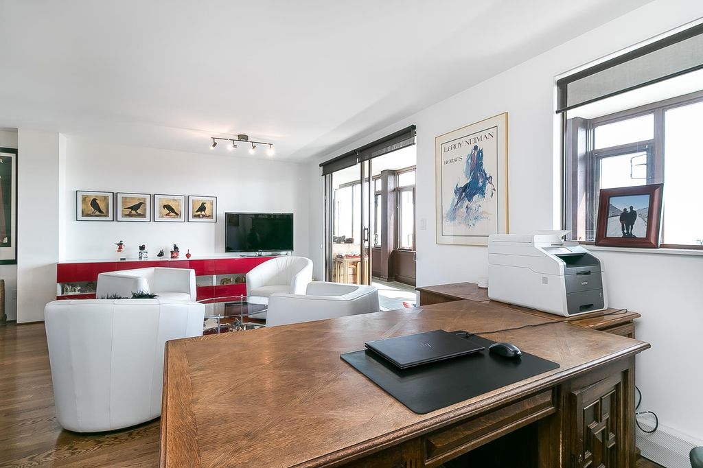 listing image 1105032991046207811