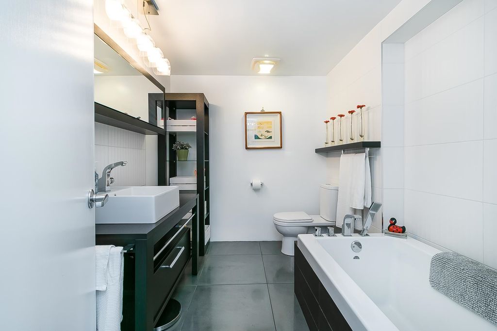 listing image 1108608614050541975