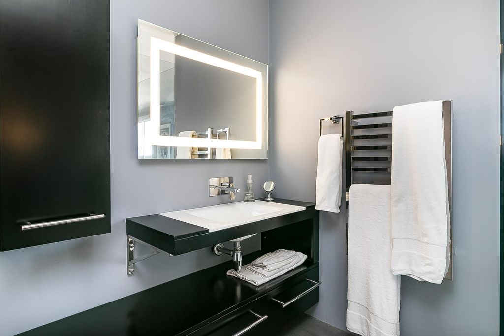 listing image 1101871084792715149