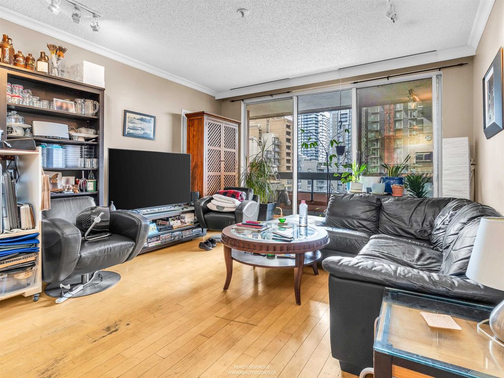 listing image 1107671019182900270