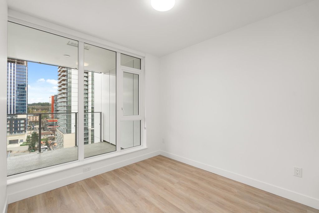 listing image 1102726740123806763
