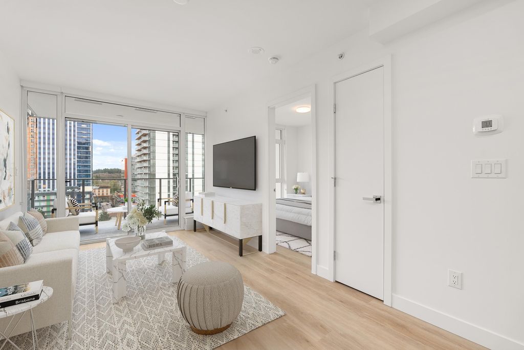 listing image 1103041693088968575