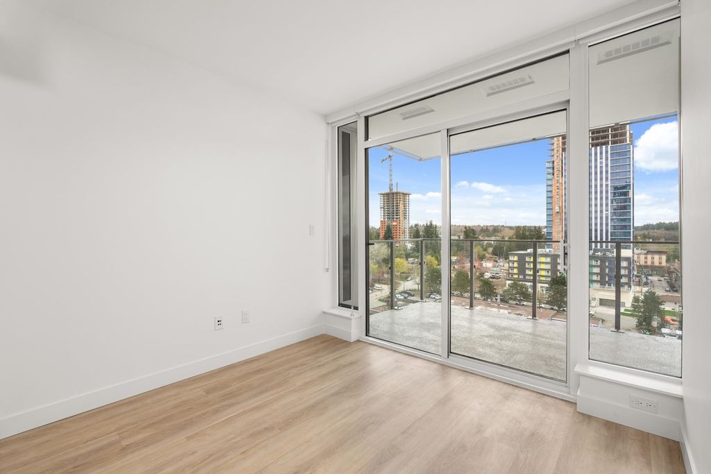 listing image 1109080637122935276