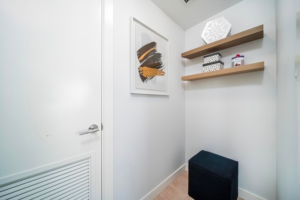 listing image 1109409755295653916