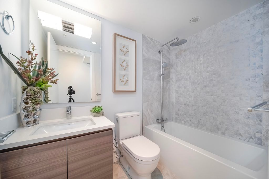 listing image 1101569090753872700