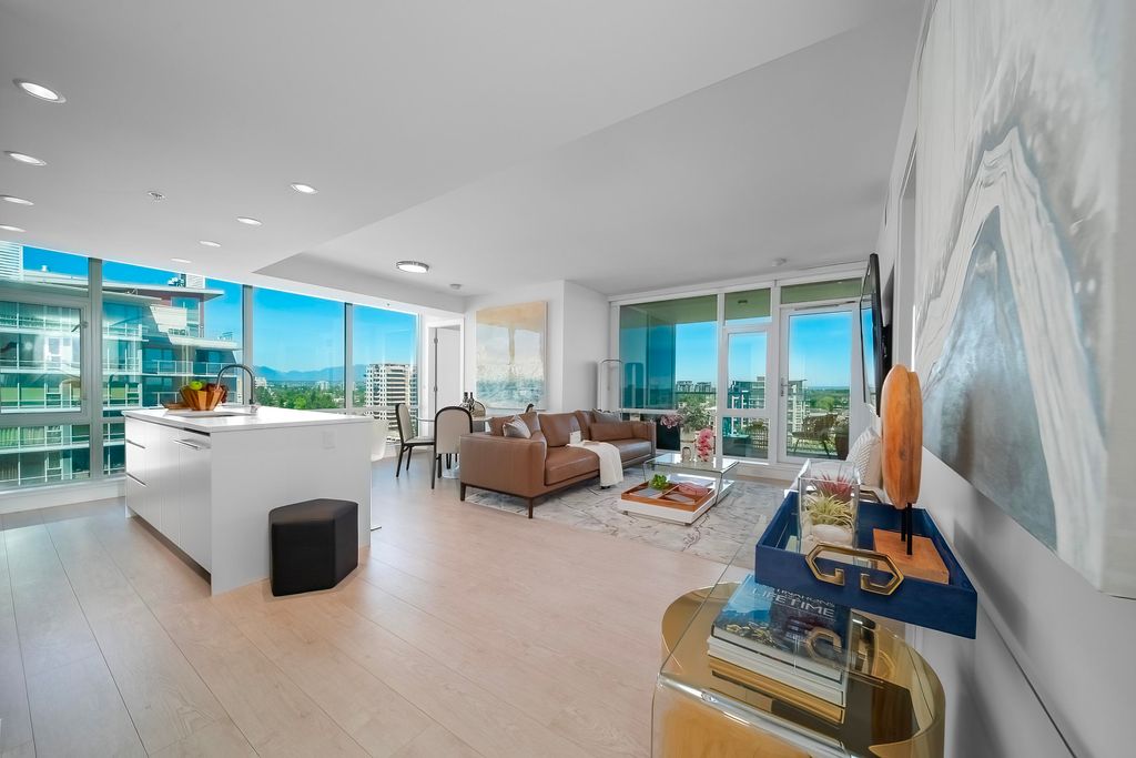 listing image 1104302994591702817