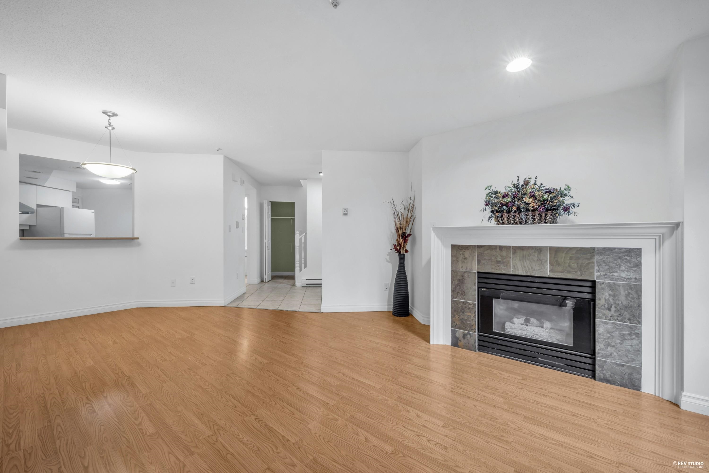 3081 Glen Drive 104E