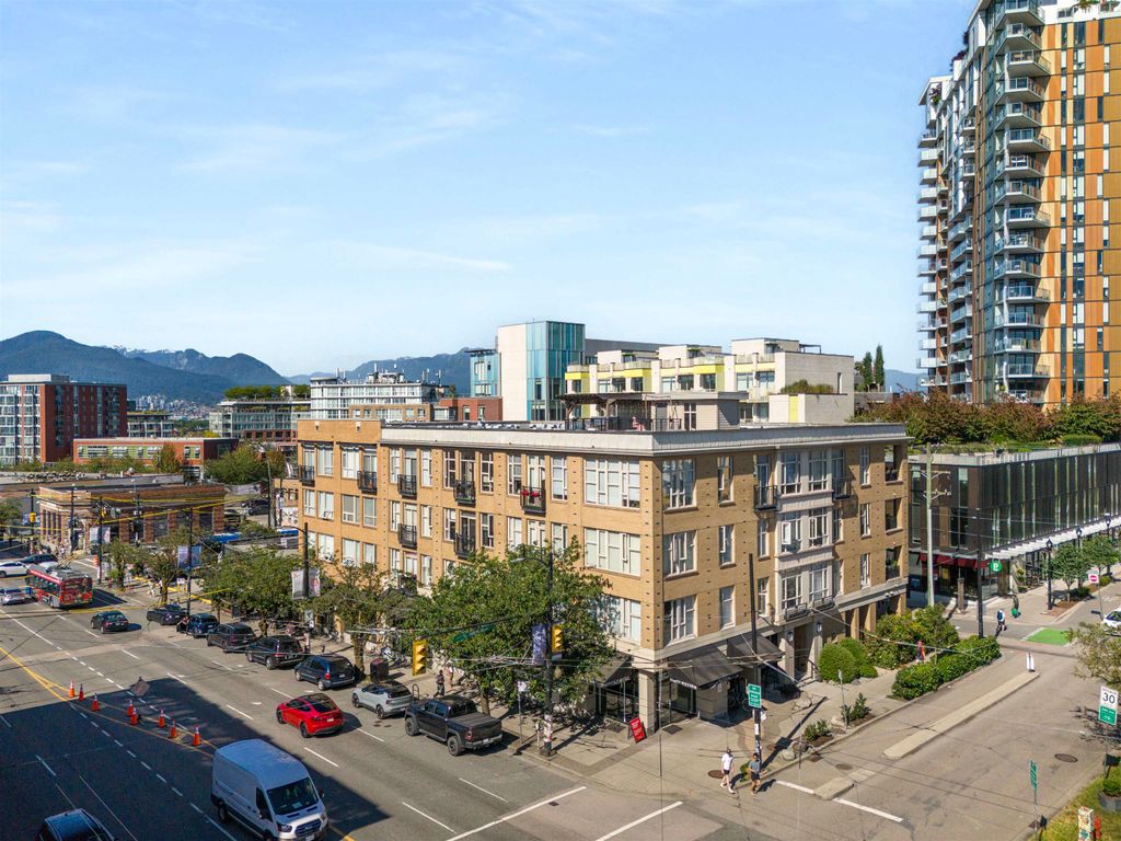 listing image 1105290149527690939