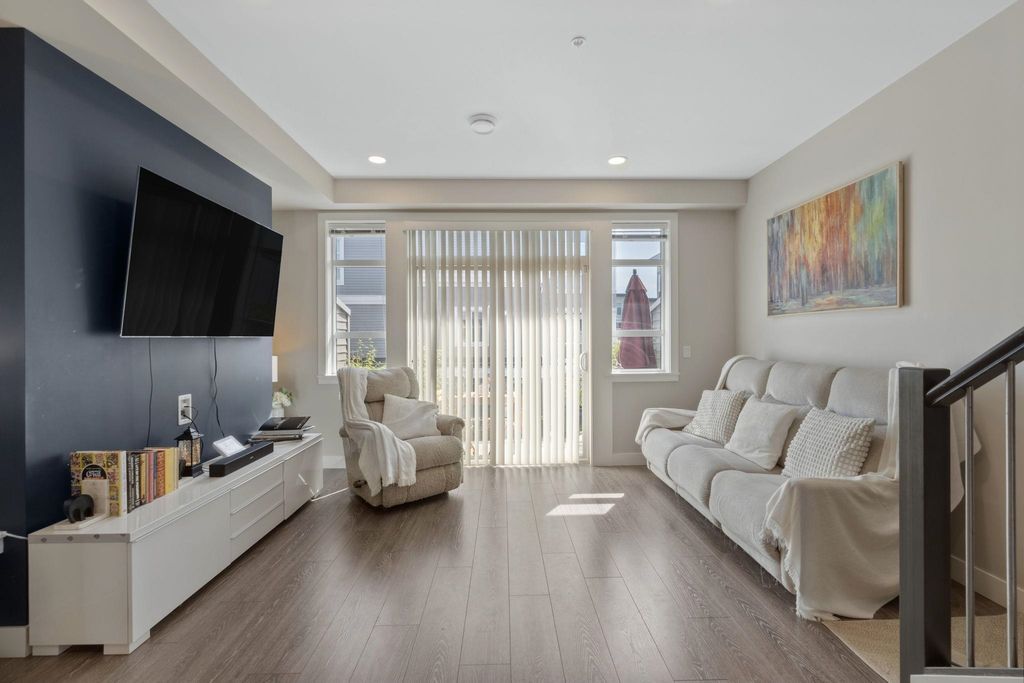 Photo of 8413 Midtown Way #75, Chilliwack, BC V2P 0G7 (MLS # R3113525)