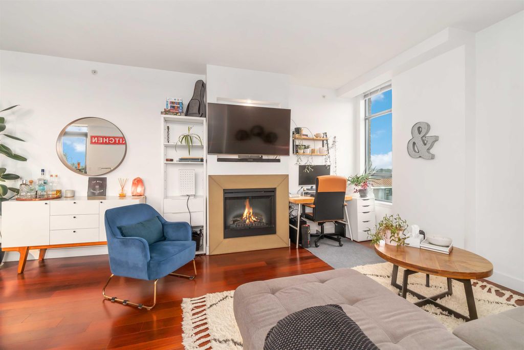 listing image 1106552286644252496