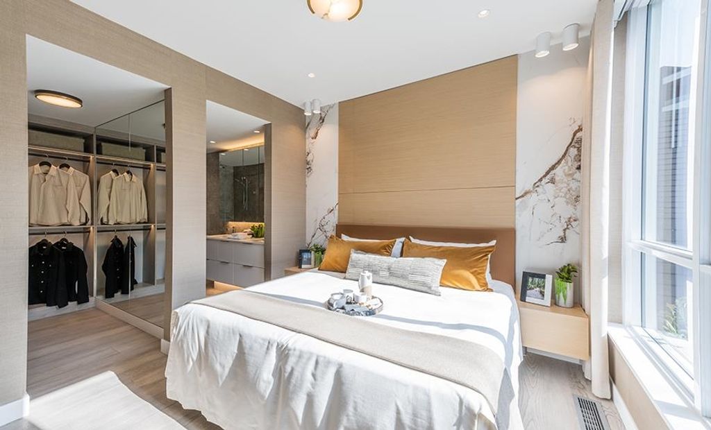 listing image 1103793292794842329