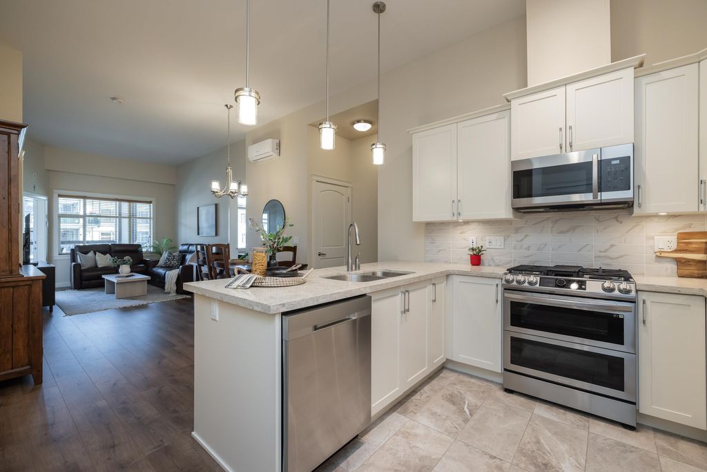Photo of 20325 85 Avenue #609, Langley, BC V2Y 3L2 (MLS # R3124698)