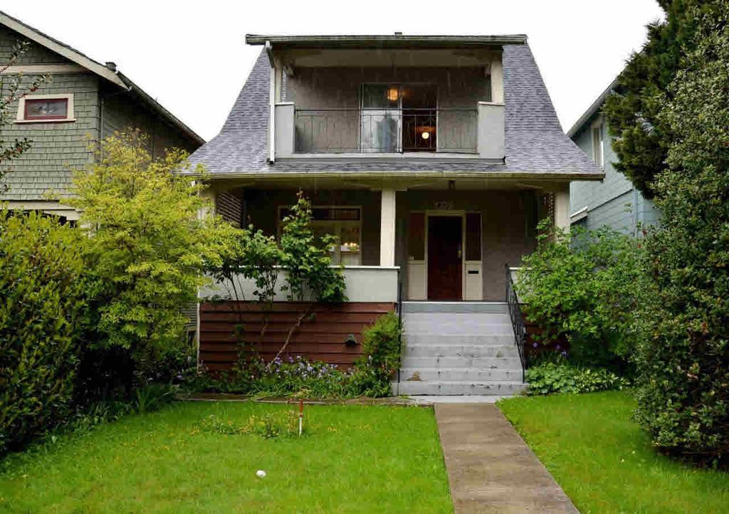 listing image 1106725476522623945