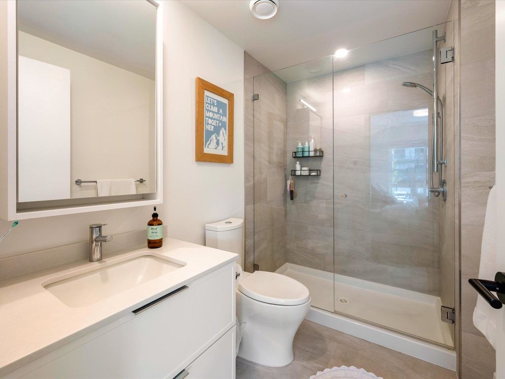 listing image 1106354648590124956