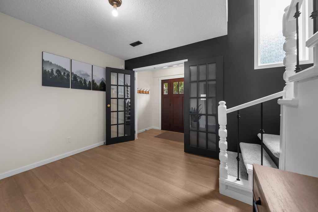 Photo of 35061 High Drive, Abbotsford, BC V2S 2X7 (MLS # R3129101)
