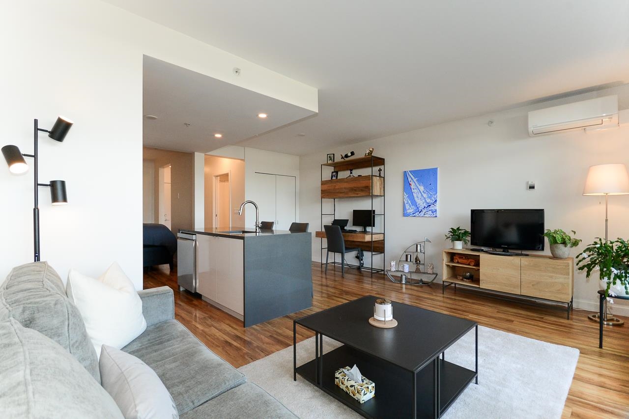 289 E 6th Avenue 221