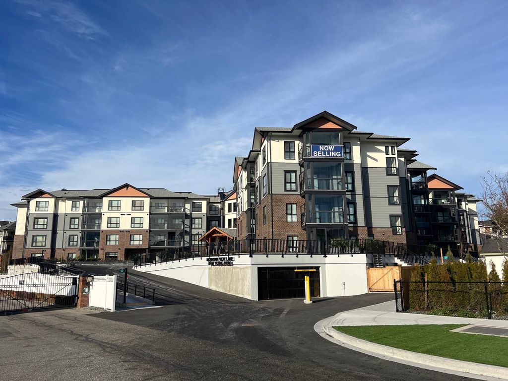 Photo of 8497 Young Road #412, Chilliwack, BC V2P 4P2 (MLS # R3101409)