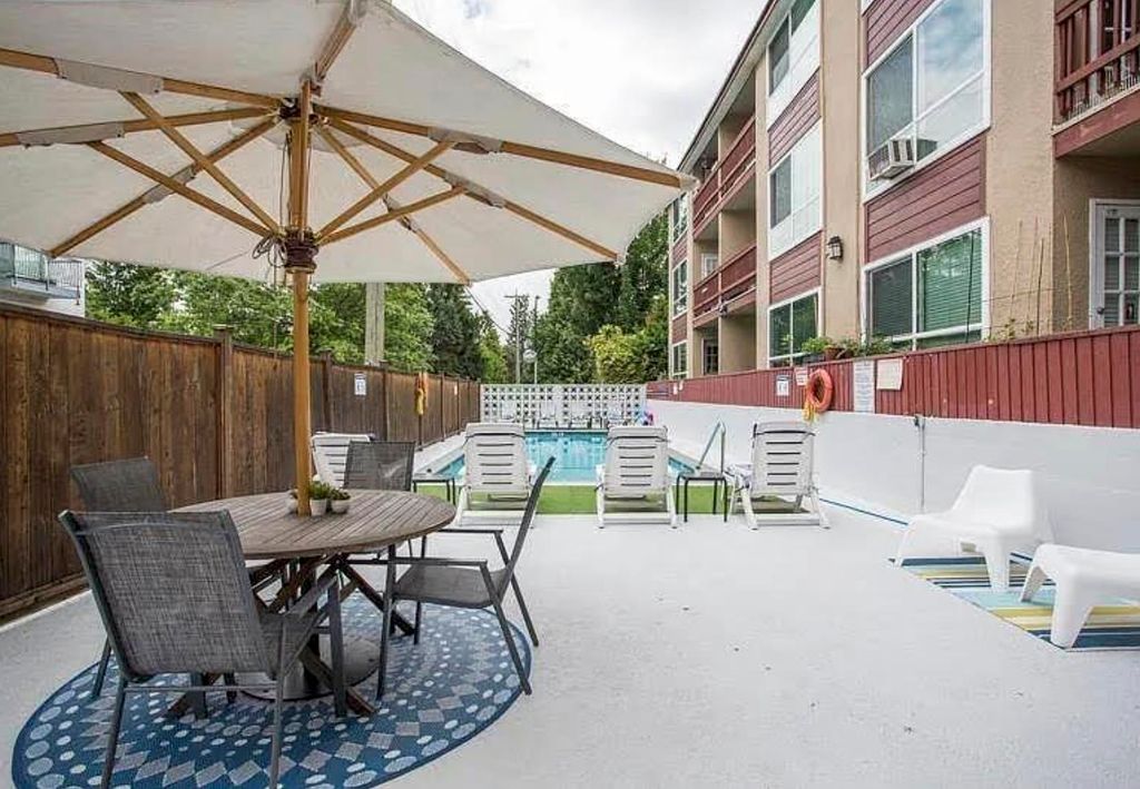 listing image 1104784893998186788