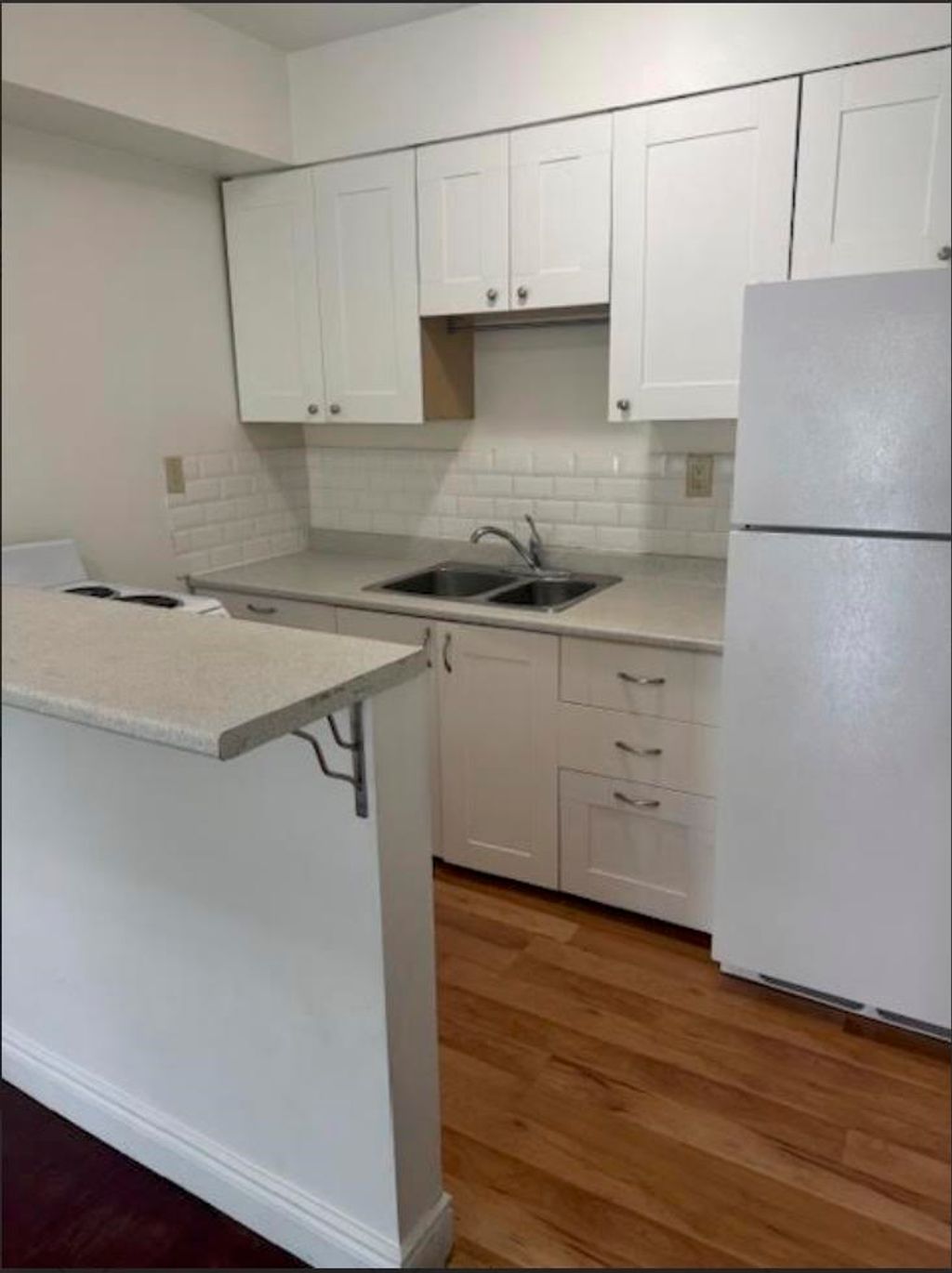 listing image 1105897775525789486