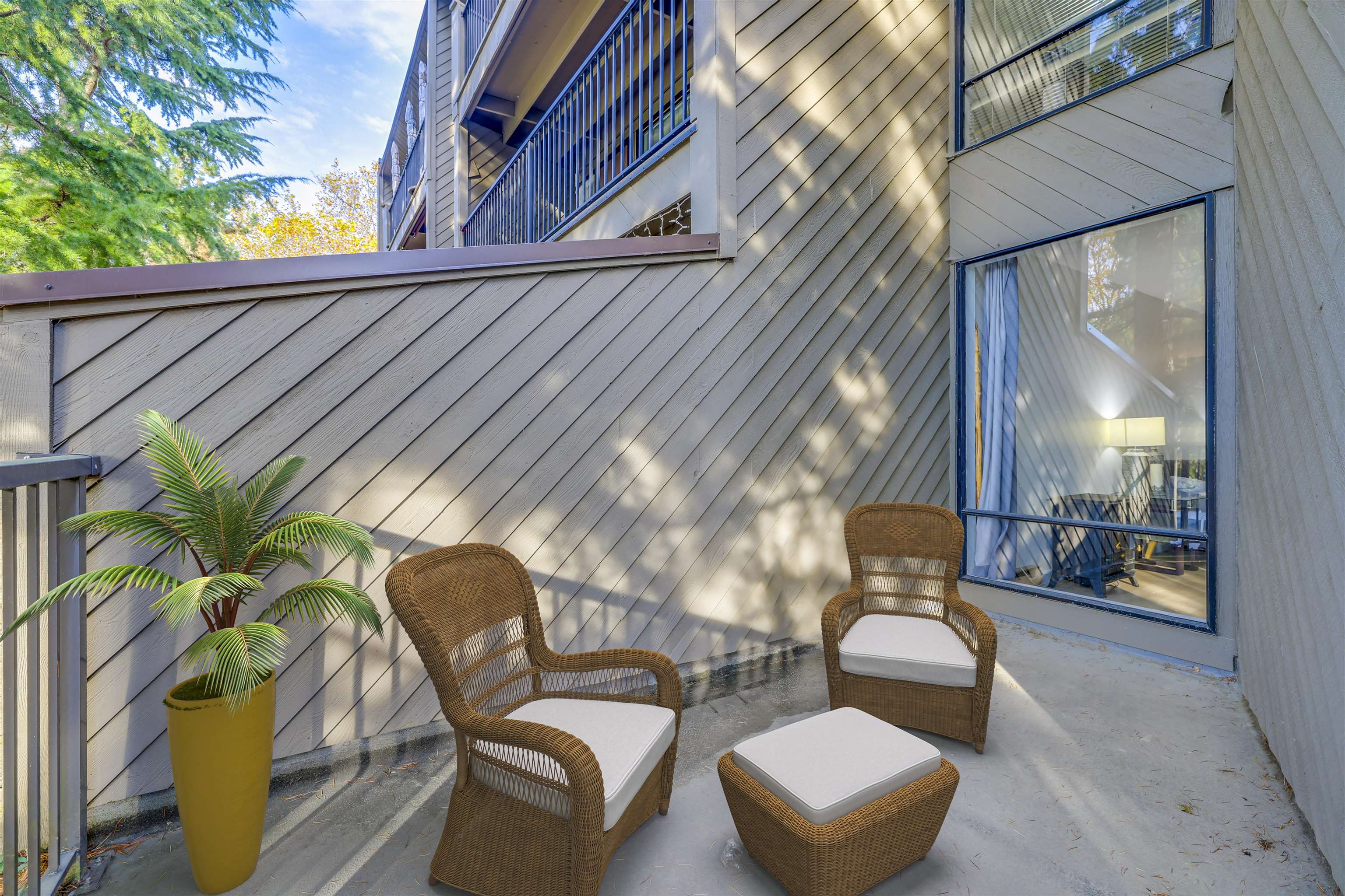 9300 Glenacres Drive 106