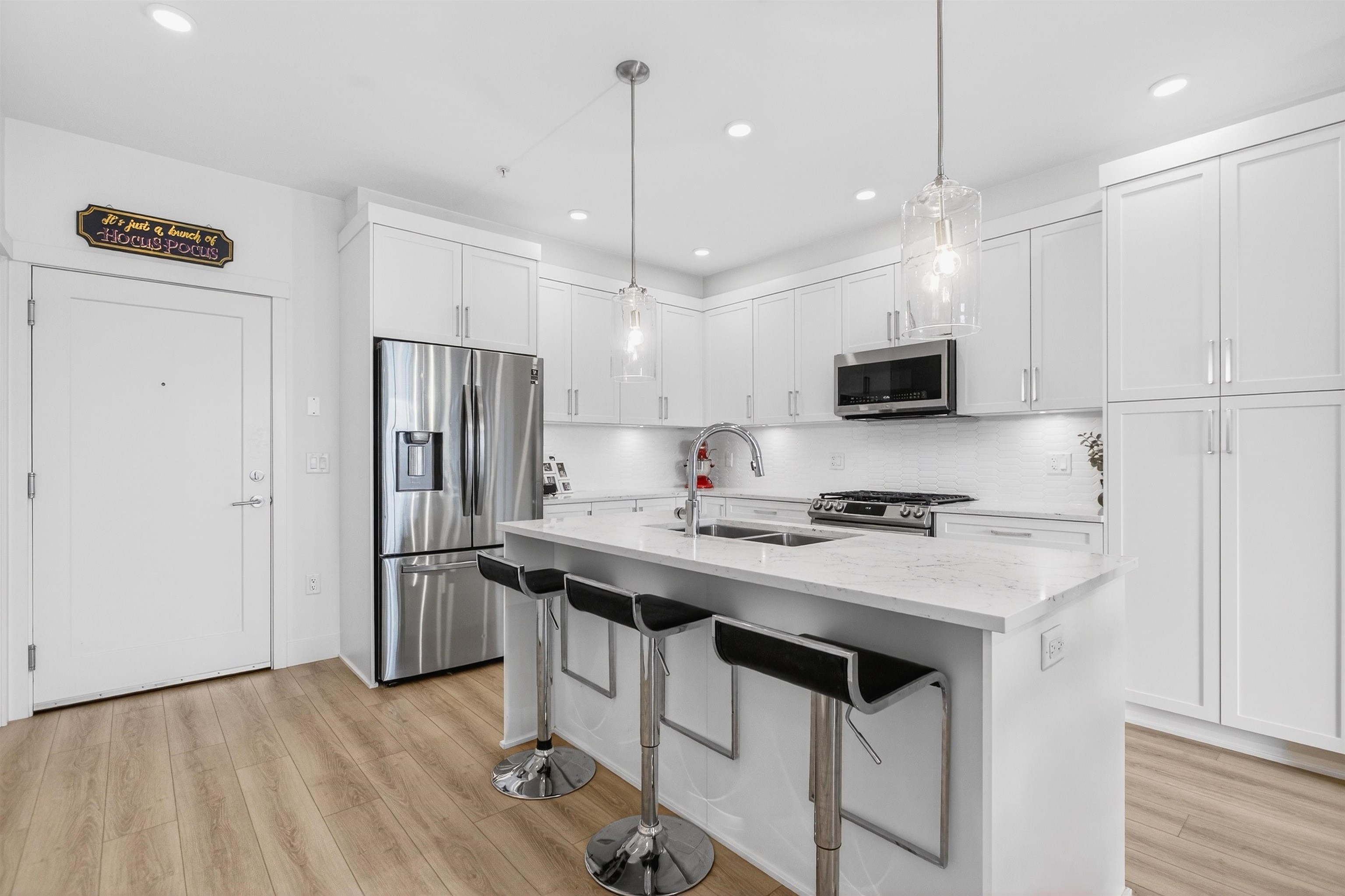 11865 227 Street 406