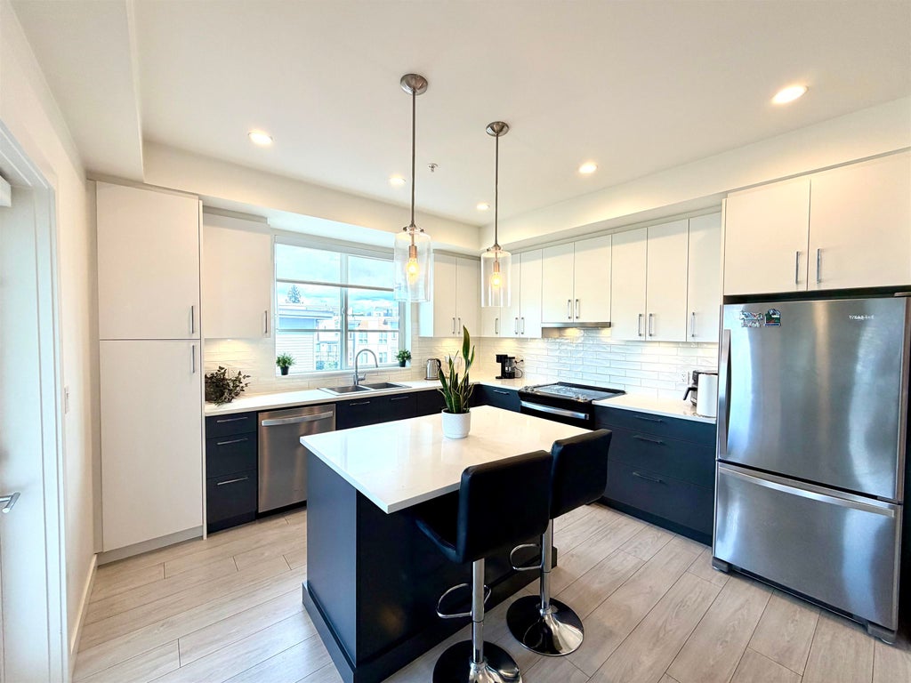 Photo of 20834 80 Avenue #B316, Langley, BC V2Y 3M6 (MLS # R3166507)