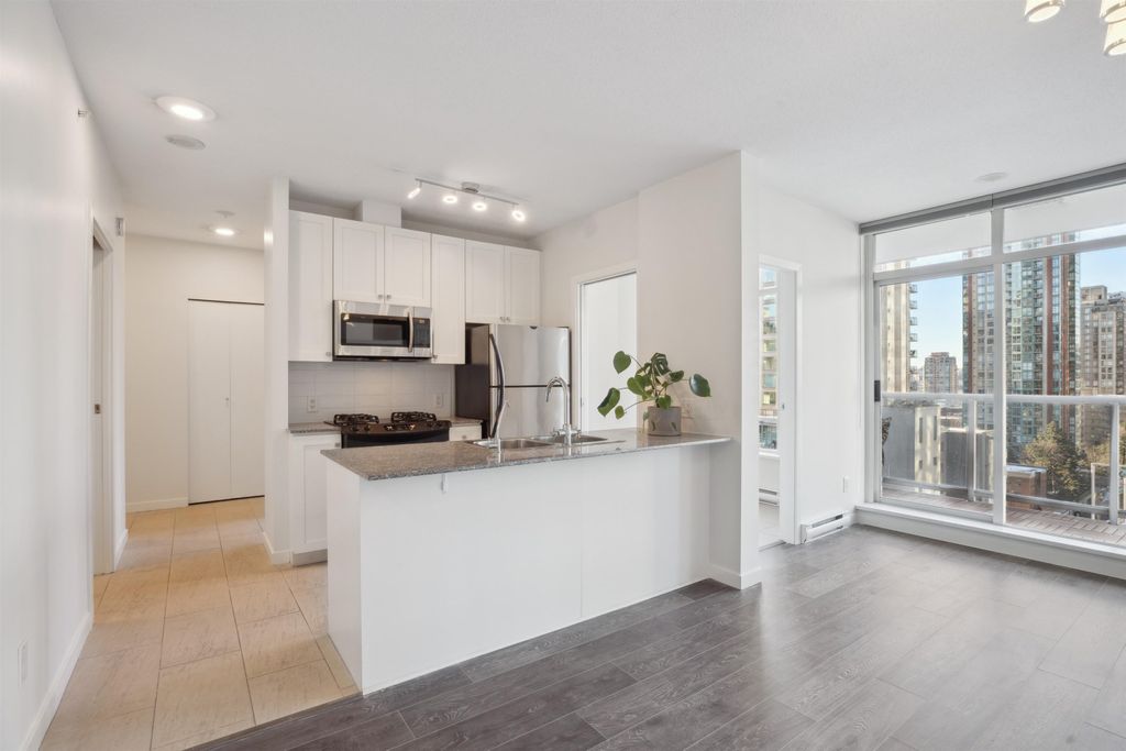 listing image 1109424648088327404