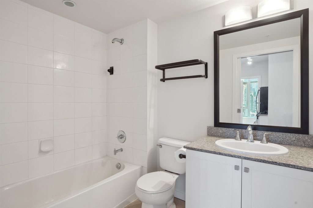 listing image 1101945075499176922