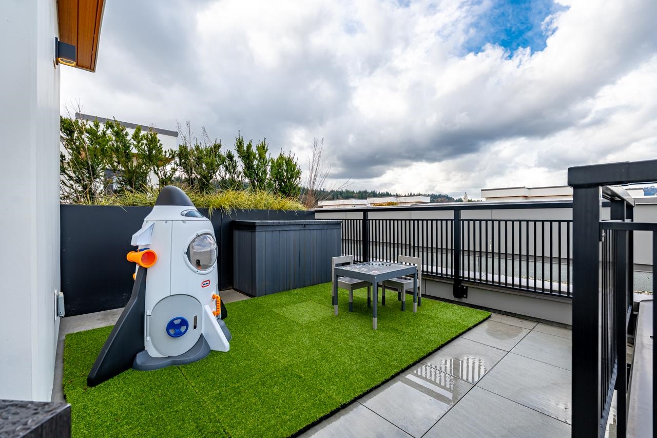 55 Klahanie Drive 614