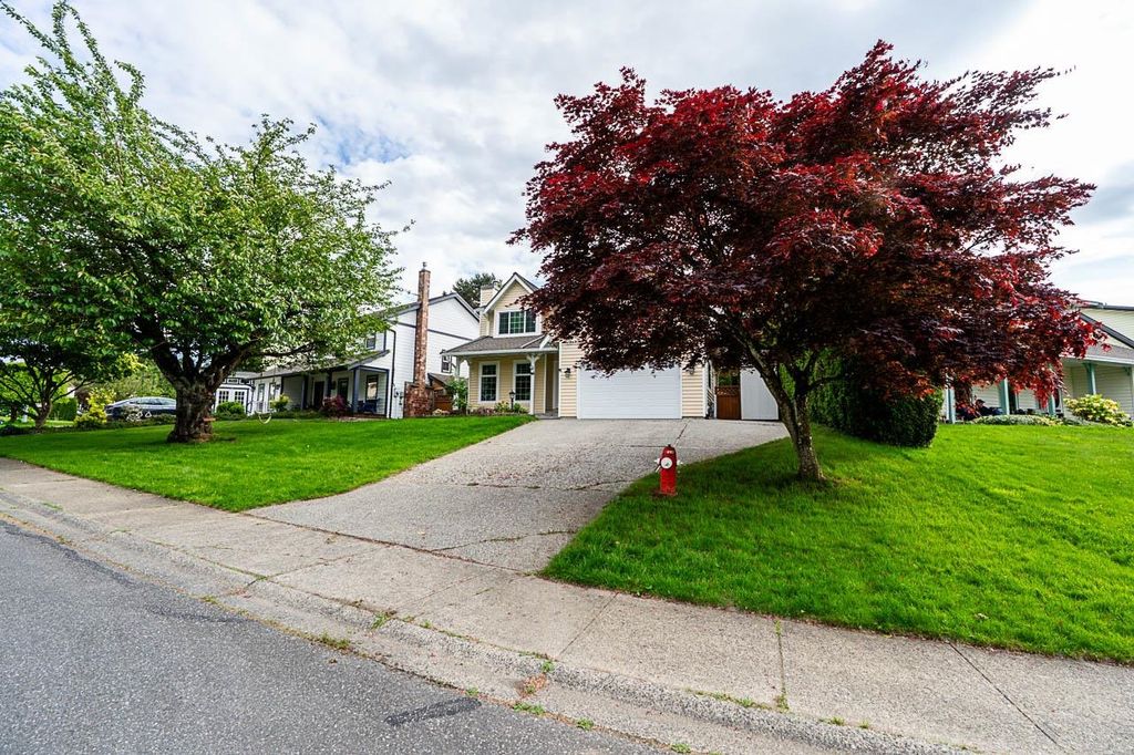 Photo of 9395 209b Street, Langley, BC V1M 1R8 (MLS # R3125502)