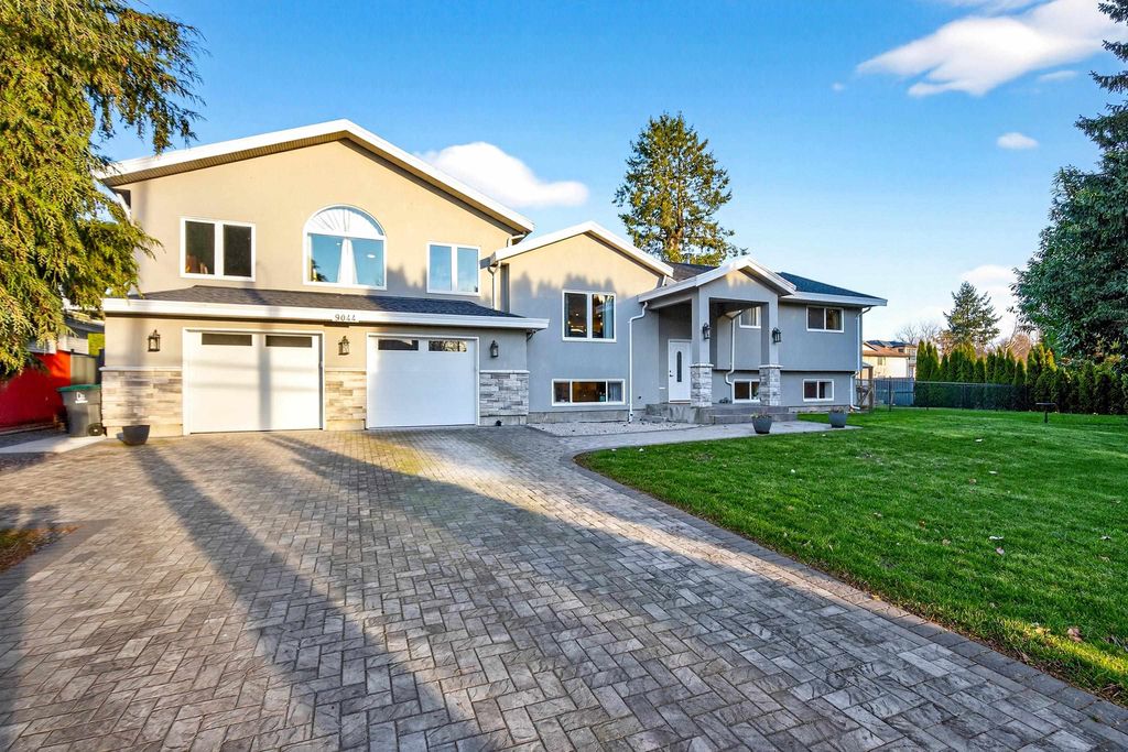 Photo of 9044 144 Street, Surrey, BC V3V 5Z8 (MLS # R3097083)