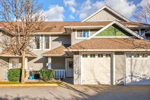 19148 124 Avenue 6 Pitt Meadows BC V3Y 2V2