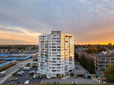 11881 88 Avenue 305 Delta BC V4C 8A2