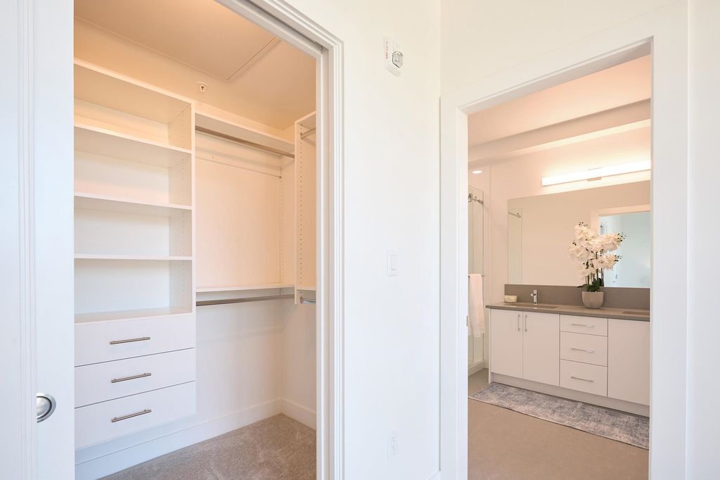 listing image 1101375326521757577