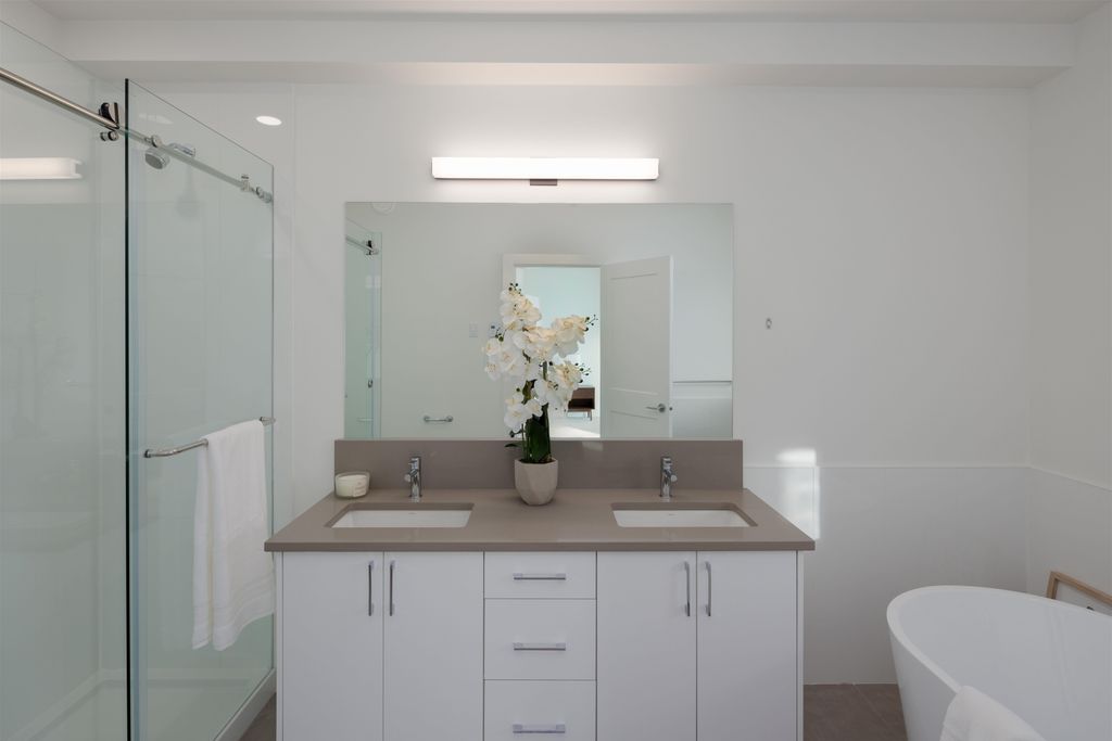 listing image 1100609247557648298