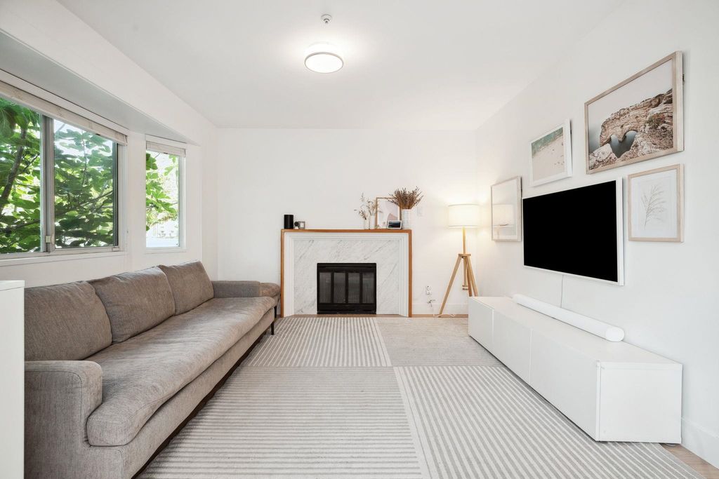 listing image 1100664721557875844