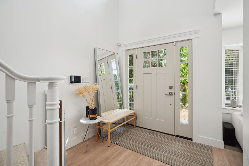 listing image 1109900521111305986