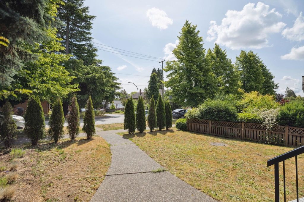 listing image 1105110512595857135