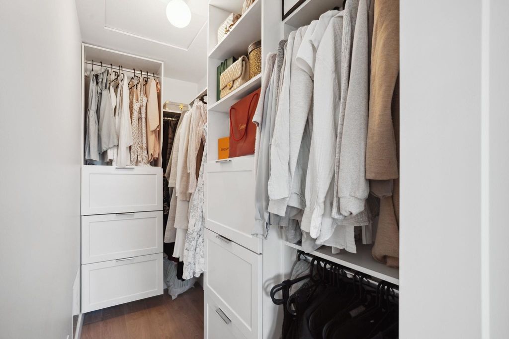 listing image 1106751077142517640