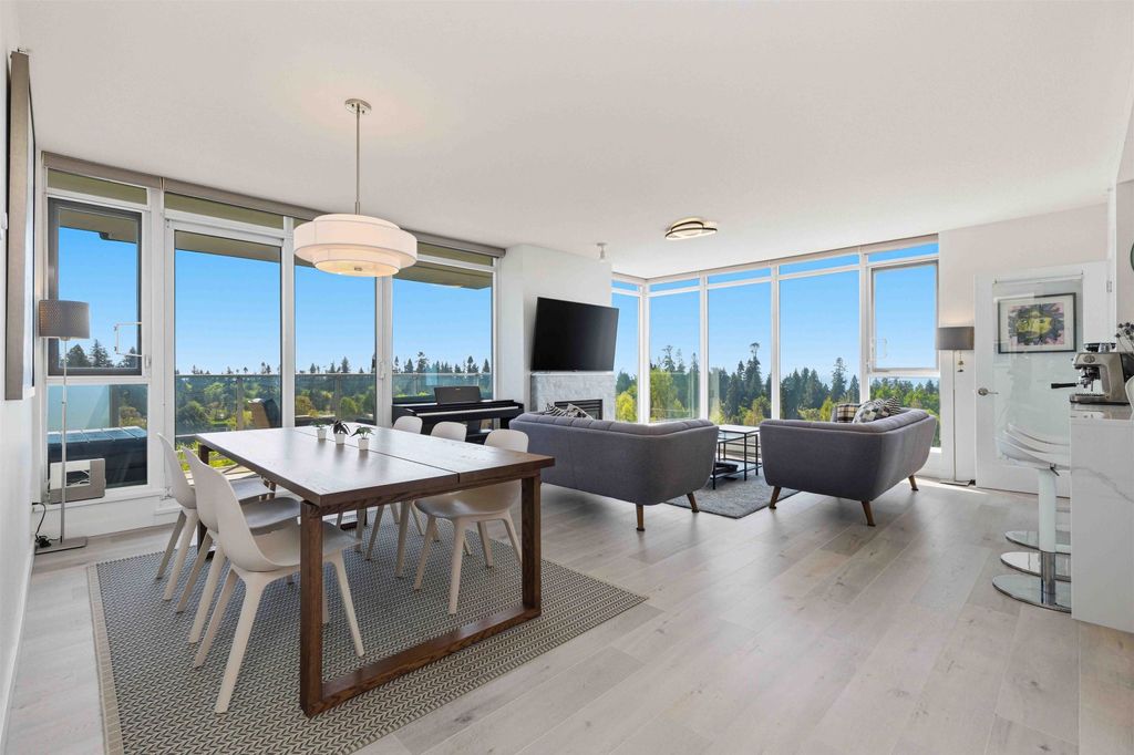 listing image 1101319745110345788
