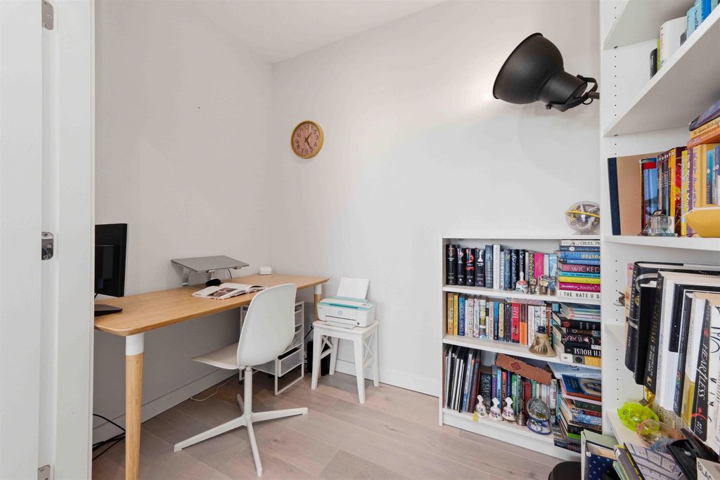 listing image 1101966566496168813
