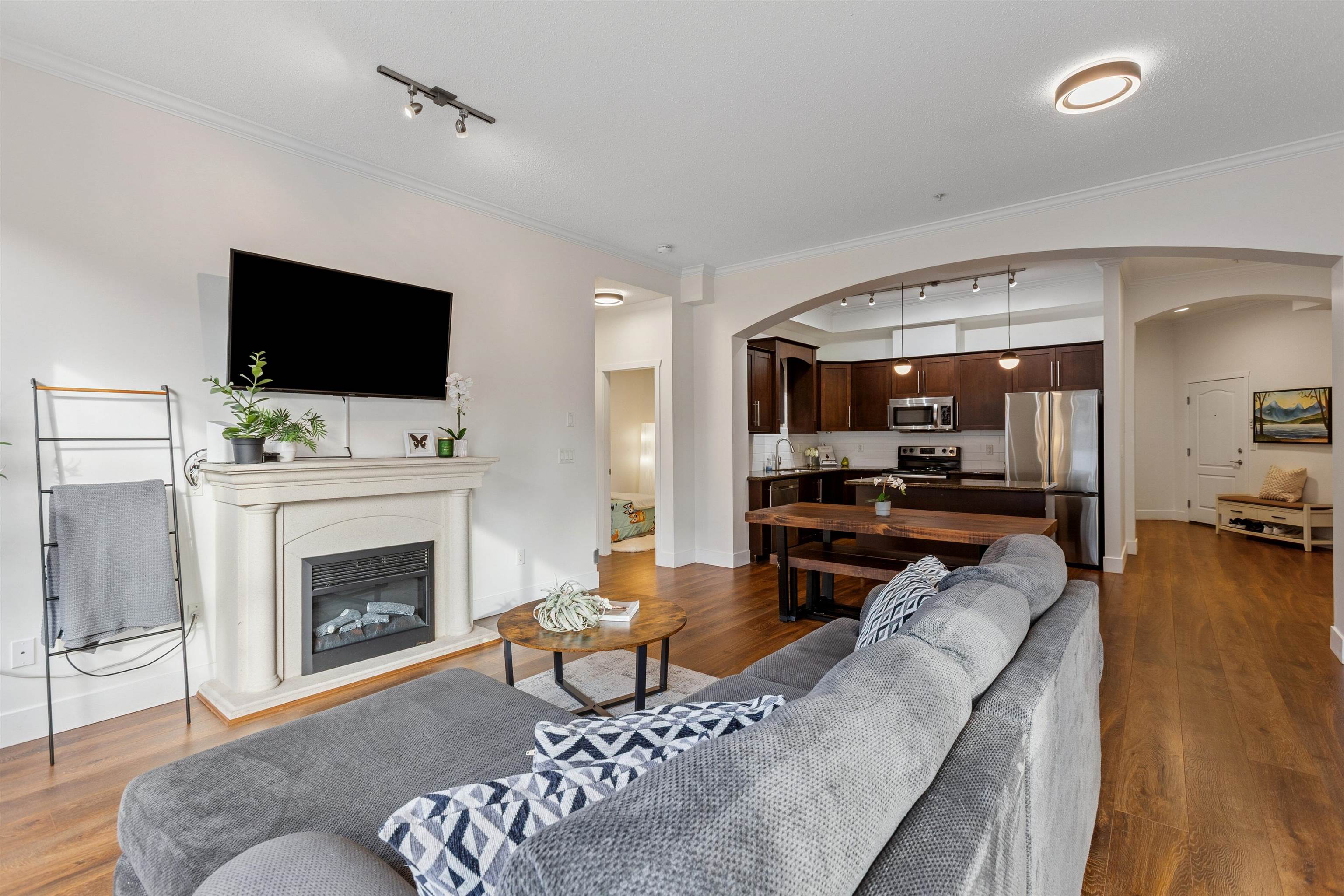 2628 Maple Street 104