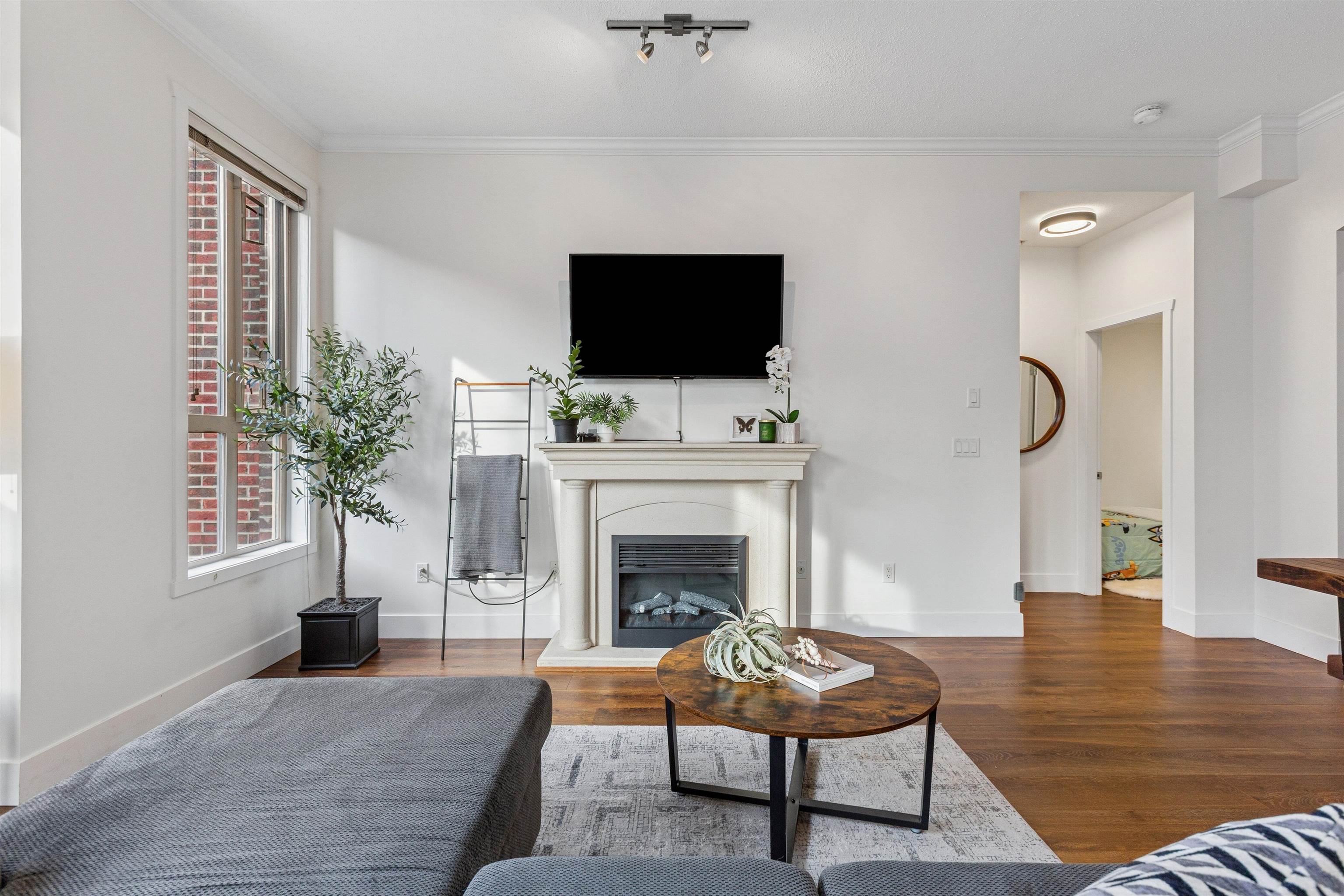 2628 Maple Street 104