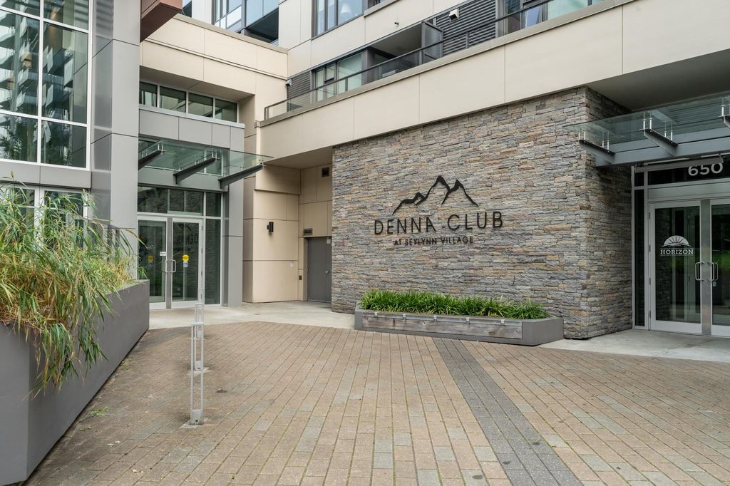 listing image 1104298493344271672