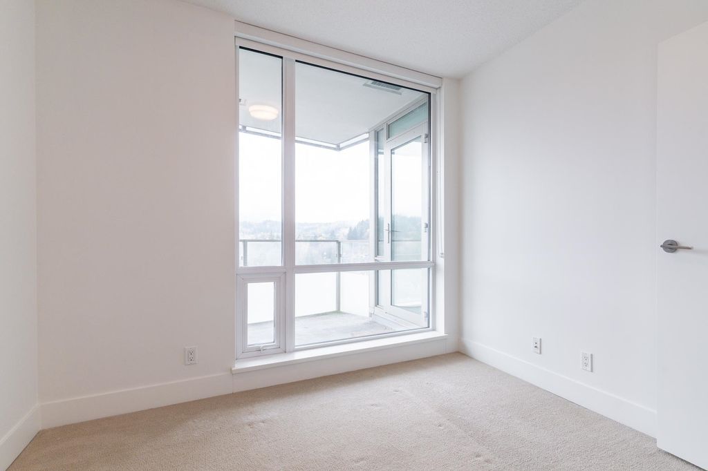 listing image 1108483098200494667