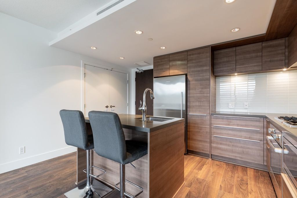 listing image 1102450145100626588