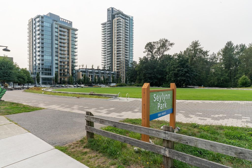 listing image 1108870242898428290